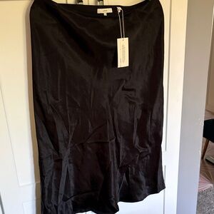 Vince Elegant Black Midi Skirt